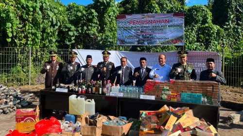 Polres Halmahera Tengah Musnahkan Rokok Ilegal dan Knalpot Brong