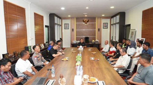 Pedagang Kopi di Area Lapangan Ngara Lamo Kota Ternate Ditata