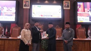 Ekonomi Maluku Utara Melonjak, Pengangguran Jadi Catatan di LKPJ 2025