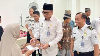 Resmikan Kantor Baru, Kanwil Imigrasi Maluku Utara Santuni Panti Asuhan At-Taqwa