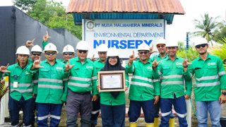 Bupati Halmahera Utara Beri Penghargaan ke NHM karena Aktif dalam Kegiatan Pengelolaan Lingkungan