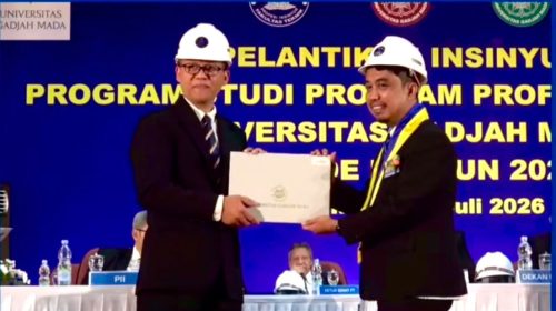 Ketua DPD SP PLN UIP Maluku dan Papua Resmi Sandang Gelar Insinyur UGM