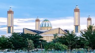 Wagub Maluku Utara Imbau Pimpinan OPD Salat Id di Masjid Raya Shaful Khairat Sofifi