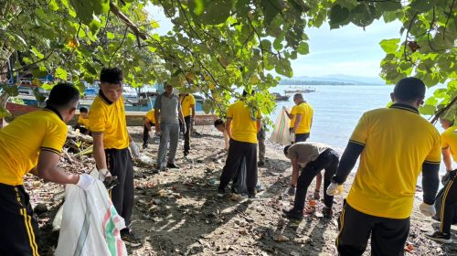 Polres Halmahera Timur Bakti di Pesisir Pantai Laut Buli