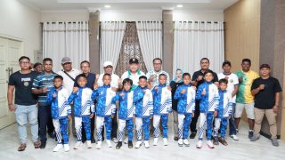 Wagub Lepas Kontingen Grassroots Piala Presiden, Target Harumkan Nama Maluku Utara