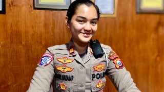 Skema Kasat Lantas Polres Ternate, Naomi Olinna dalam Menata Parkir dan Lalu Lintas