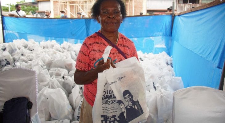 Safari Ramadan BUMN, PLN Hadirkan 1.000 Paket Sembako Murah untuk Masyarakat Nabire