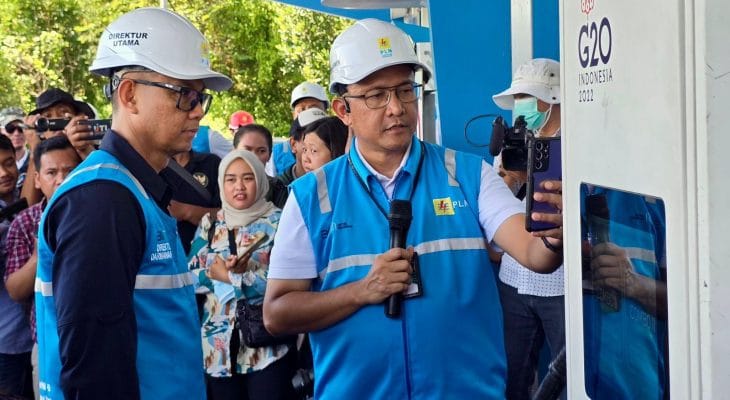 Gunakan Mobil Listrik, Dirut PLN Jajal SPKLU di Rest Area 628B Saradan, Pastikan Seluruh Sistem Layanan SPKLU Andal