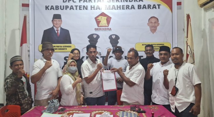 Iskandar Idrus Ambil Formulir Pendaftaran Balon Bupati Halmahera Barat di Dua Partai Ini
