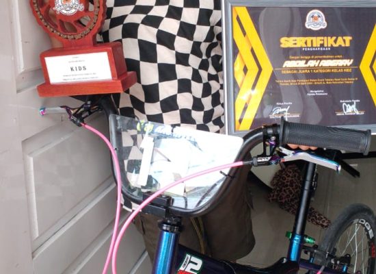 Perkasa di Kelas Kids, Abgary Juarai Toboleu Road Cycle Seri IV Ternate