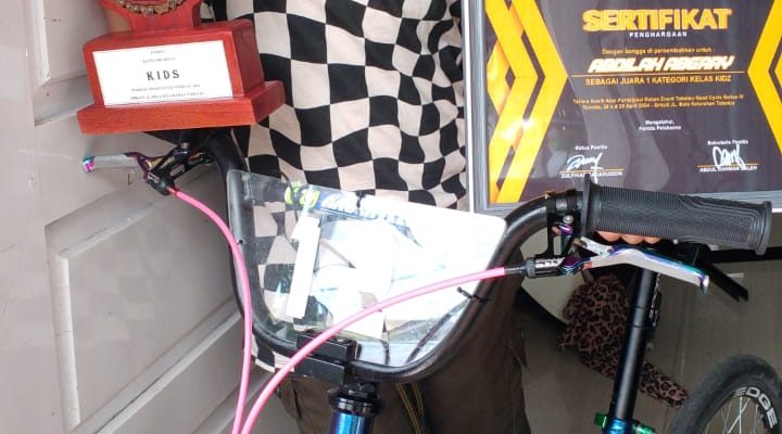 Perkasa di Kelas Kids, Abgary Juarai Toboleu Road Cycle Seri IV Ternate