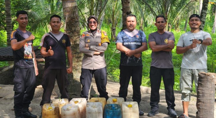 Giat Pemberantasan, Polsek Wasile Selatan di Halmahera Timur Sita Ribuan Liter Miras