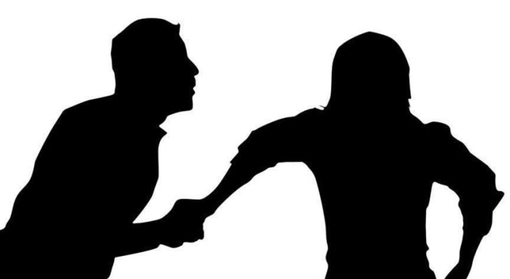 Seorang PSK Nyaris Dibakar Pria Misterius