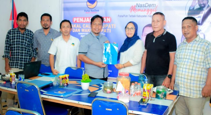 Husni Sanaba Resmi Mendaftar Balon Bupati Kepulauan Sula di Partai Nasdem