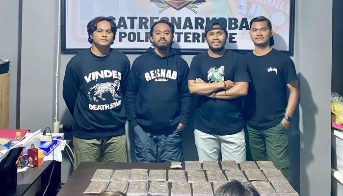 Dua Pemuda Ditangkap di Ternate, Polisi Sita Puluhan Paket Kecil Diduga Ganja