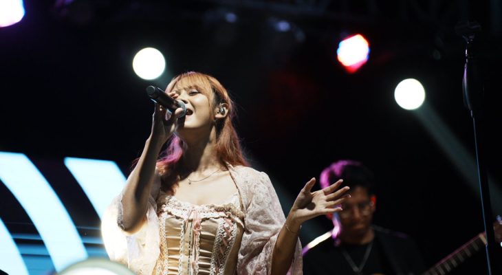 Nadin Amizah Hipnotis Warga Ternate Lewat Konser Market East Fest 2024, Malam Ini Ada Fourtwnty