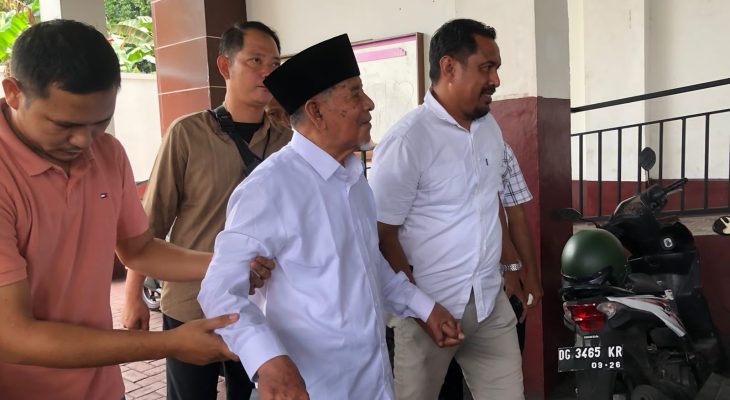 Ekspresi AGK Berubah Saat Dengar Eks Anak Buahnya Bersaksi Kasus Suap Jual Beli Jabatan di Pemprov Maluku Utara