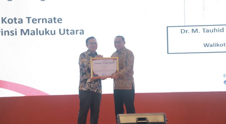 Wali Kota Ternate Terima Penghargaan dari BKKBN, Ini Prestasinya