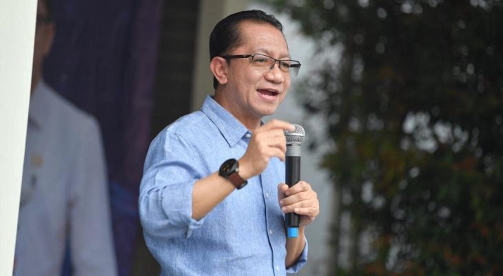 Peduli Kebugaran Fisik, Taufik Madjid Ajak Ribuan Warga Ikut Jalan Sehat