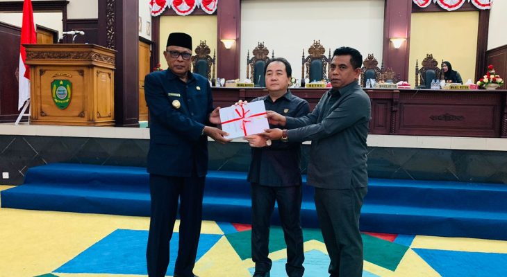 Disetujui Semua Fraksi dengan Catatan, LPJ Ranperda APBD 2023 Kepulauan Sula Jadi Perda