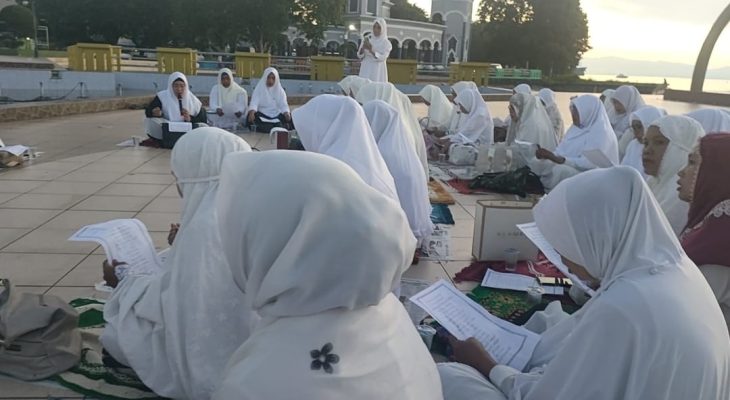 Peringati Tahun Baru Islam, Muslimat NU Gelar Salat Subuh Berjamah dan Doa Bersama 
