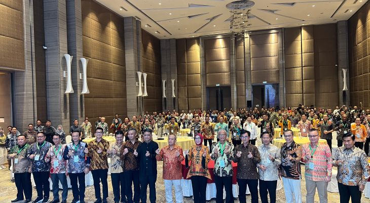 Wakil Bupati Taliabu Hadiri Penyerahan Hibah Energi Kementerian ESDM