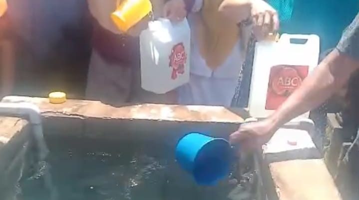 Warga Heboh, Air Sumur di Taliabu Tiba-tiba Meluap