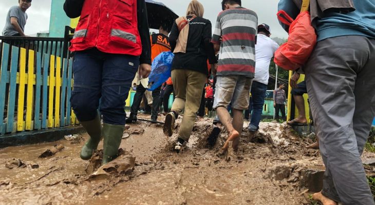 60 Kepala Keluarga Korban Banjir Bandang di Rua, Ternate Dievakuasi