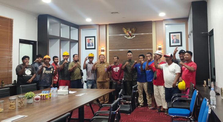 Pemkot Ternate Janji Bayar Honor Operator Armada Sampah Pekan Depan