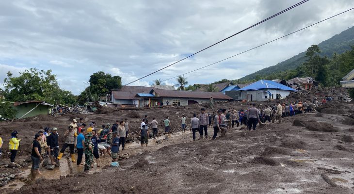 Banjir Bandang di Kelurahan Rua, 5 Orang Dilaporkan Meninggal Tertimbun