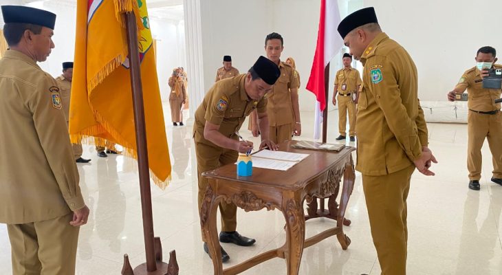Lantik 6 Pejabat Eselon II, Ini Harapan Sekda Taliabu