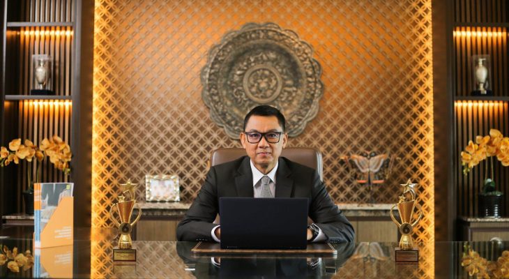 Dirut PLN Raih Penghargaan Tokoh Inspiratif Penggerak Transisi Energi