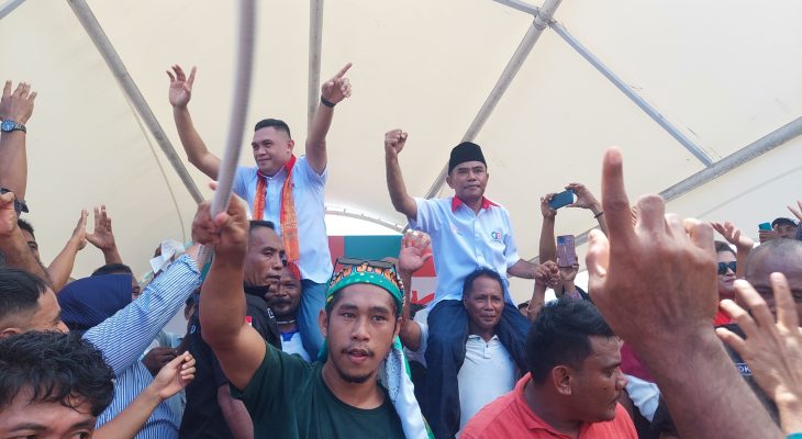 Tiba di Morotai Pendukung dan Simpatisan Kawal Deny-Qubais Mendaftar ke KPU