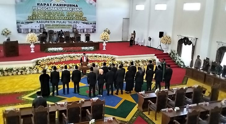 20 Anggota DPRD Pulau Taliabu Periode 2024-2029 Resmi Dilantik, Muhammad Nuh Hasi Ketua Sementara