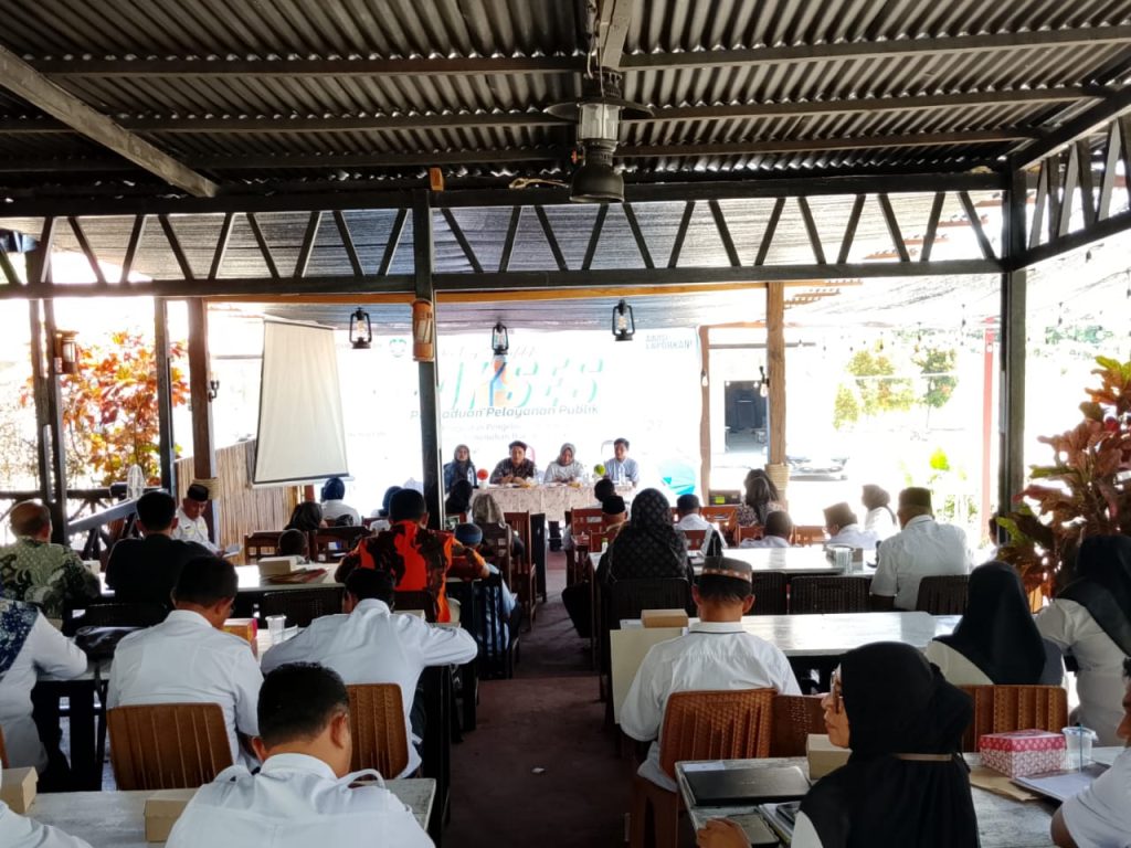 Dialog Publik Ombudsman RI Perwakilan Malut di Waibak Coffe.(Foto: Hamdi/malutpost.com)
