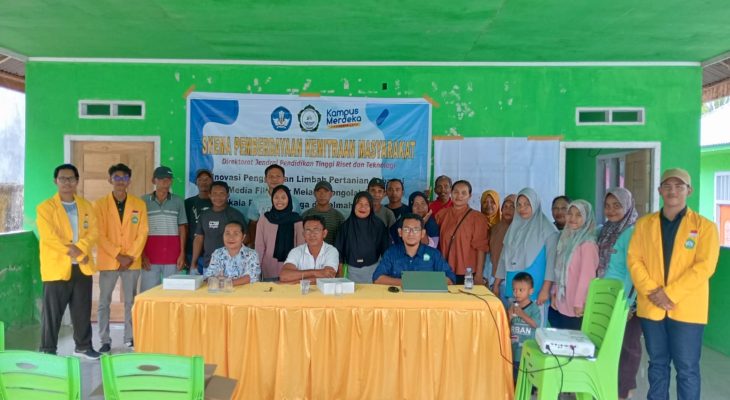 Penerapan Teknologi Penyaring Air Berbasis Limbah Pertanian Sebagai Media Filter di Desa Braha Halbar