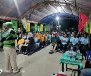 Pasangan Citra - Utuh saat melaksanakan kampanye di Desa Samuya kecamatan Taliabu Timur