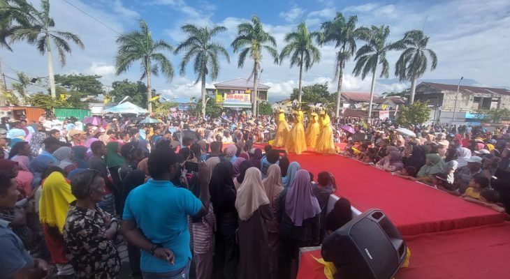 Ribuan Masyarakat Halsel Berikan Dukungan Kepada Calon Gubernur AM – SAH