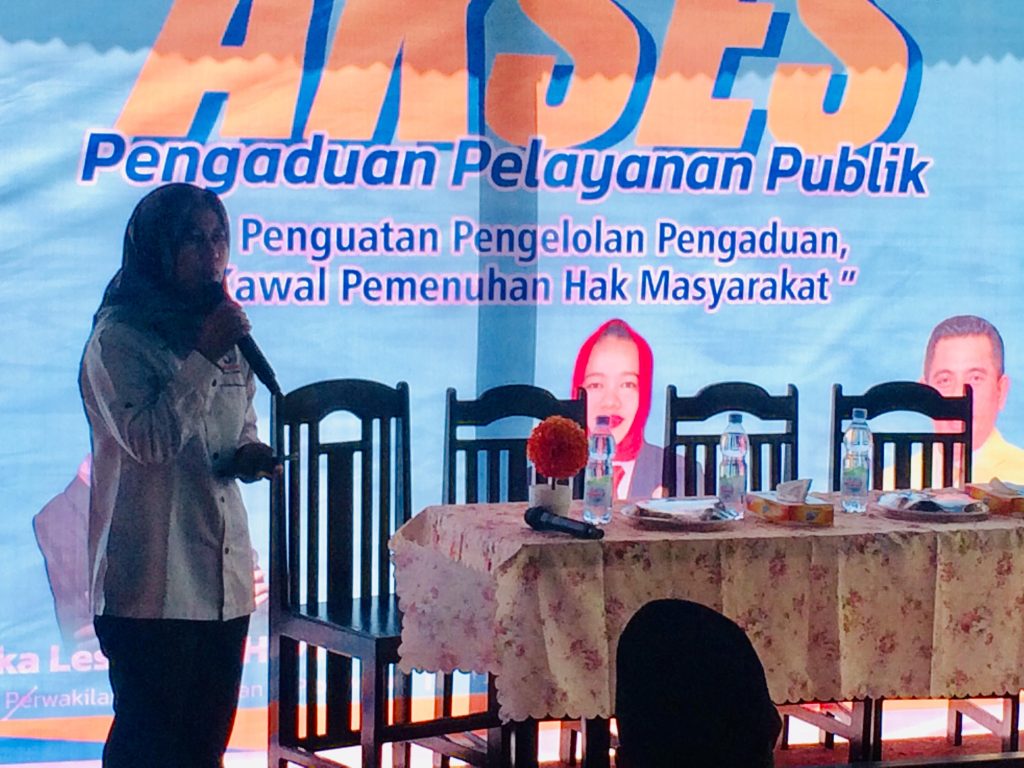 PJs Kepala Perwakilan Ombudsman Maluku Utara, Eka Lestaria saat menyampaikan sambutan.(Foto: Hamdi/malutpost.com)