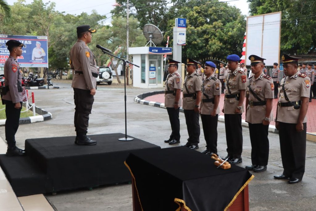 Upacara Sertijab yang di pimpin Kapolres Kepukuaan Sula, AKBP Kodrat Muh Hartanto.(Foto Istimewa)