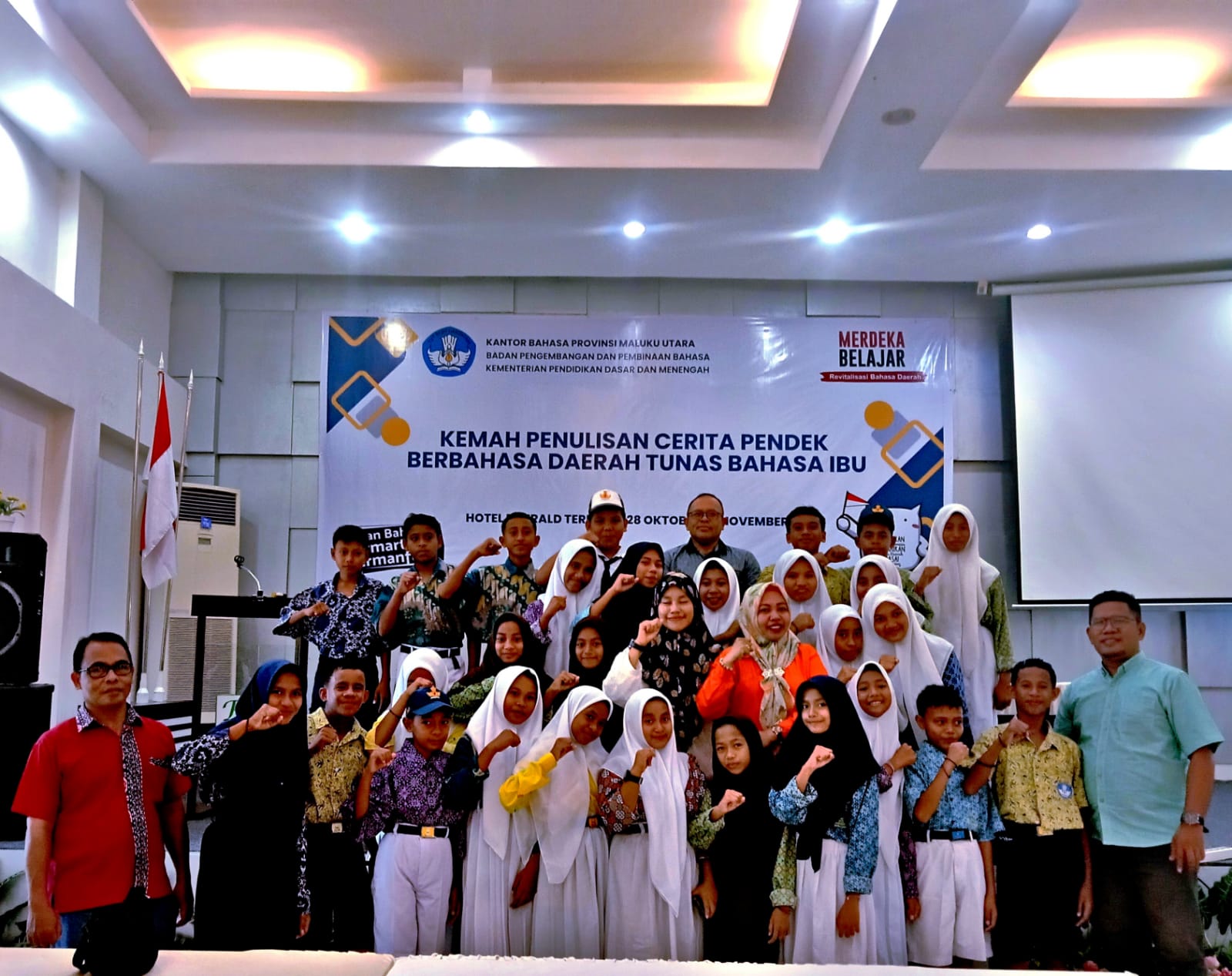 Siswa Asak Kepulauan Sula saat foto bersama usai kegiatan.(Foto: Istimewa)