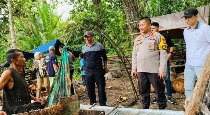 Dukung Ketahanan Pangan, Kapolres Kepulauan Sula Sambangi Petani Sagu