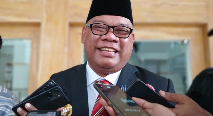 Pj Gubernur Maluku Utara Ingatkan OPD Tidak Main Politik 