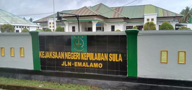 Kantor Kejari Kepulauan Sula.(Foto: Istimewa)