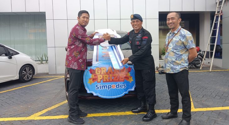 BRI Cabang Ternate Serahkan Puluhan Hadiah ke Nasabah