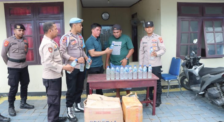 Polres Kepulauan Sula Berhasil Amankan Ratusan Botol Miras dari Kapal KM Aksara Saputra 06