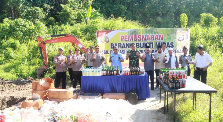 Polres Halmahera Tengah Musnahkan Ribuan Miras