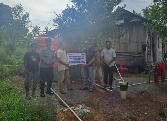 BRI Ternate Serahkan Bantuan Sumur Bor ke Masyarakat