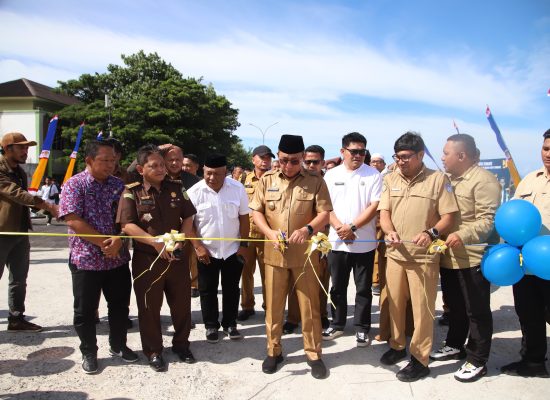 Wali Kota Ternate Resmikan Jembatan di Jalan Sultan Djabir Syah