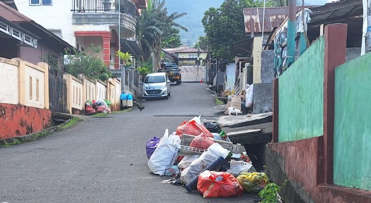 Satu Pekan Sampah di Koloncucu Ternate Tidak Diangkut 